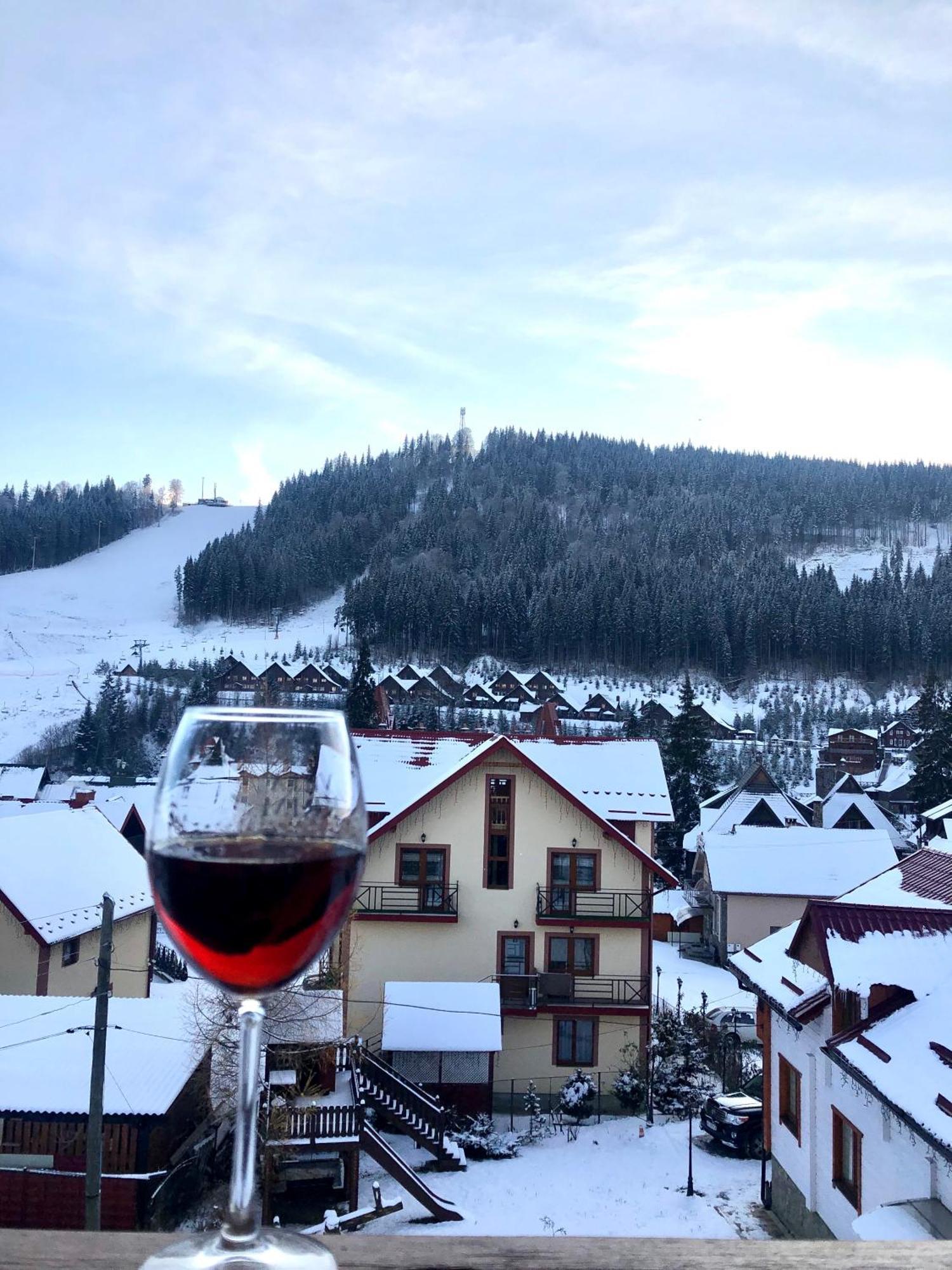 Sadyba U Halyny Sunrise Bukovel Exterior photo